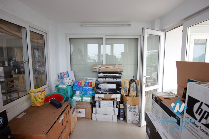 Beautiful House-office for rent in Tay Ho area, Ha Noi city 